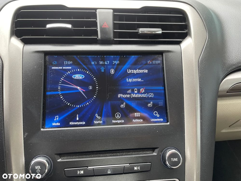 Ford Fusion - 22