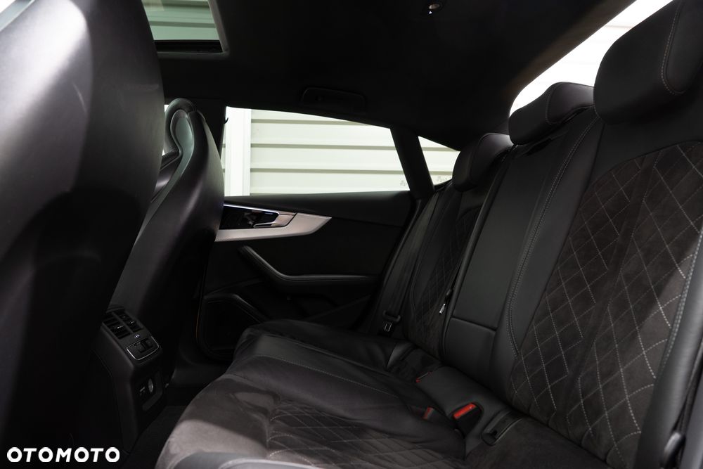 Audi RS5 Sportback Quattro Tiptronic - 32