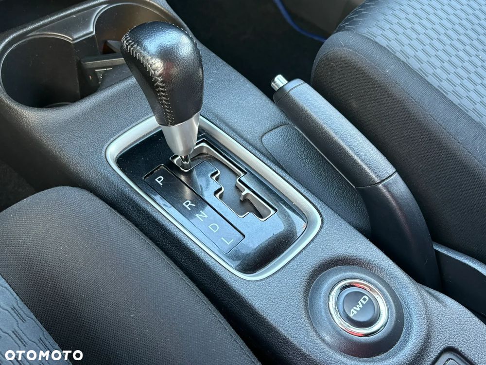 Mitsubishi Outlander 2.0 Intense + CVT - 15