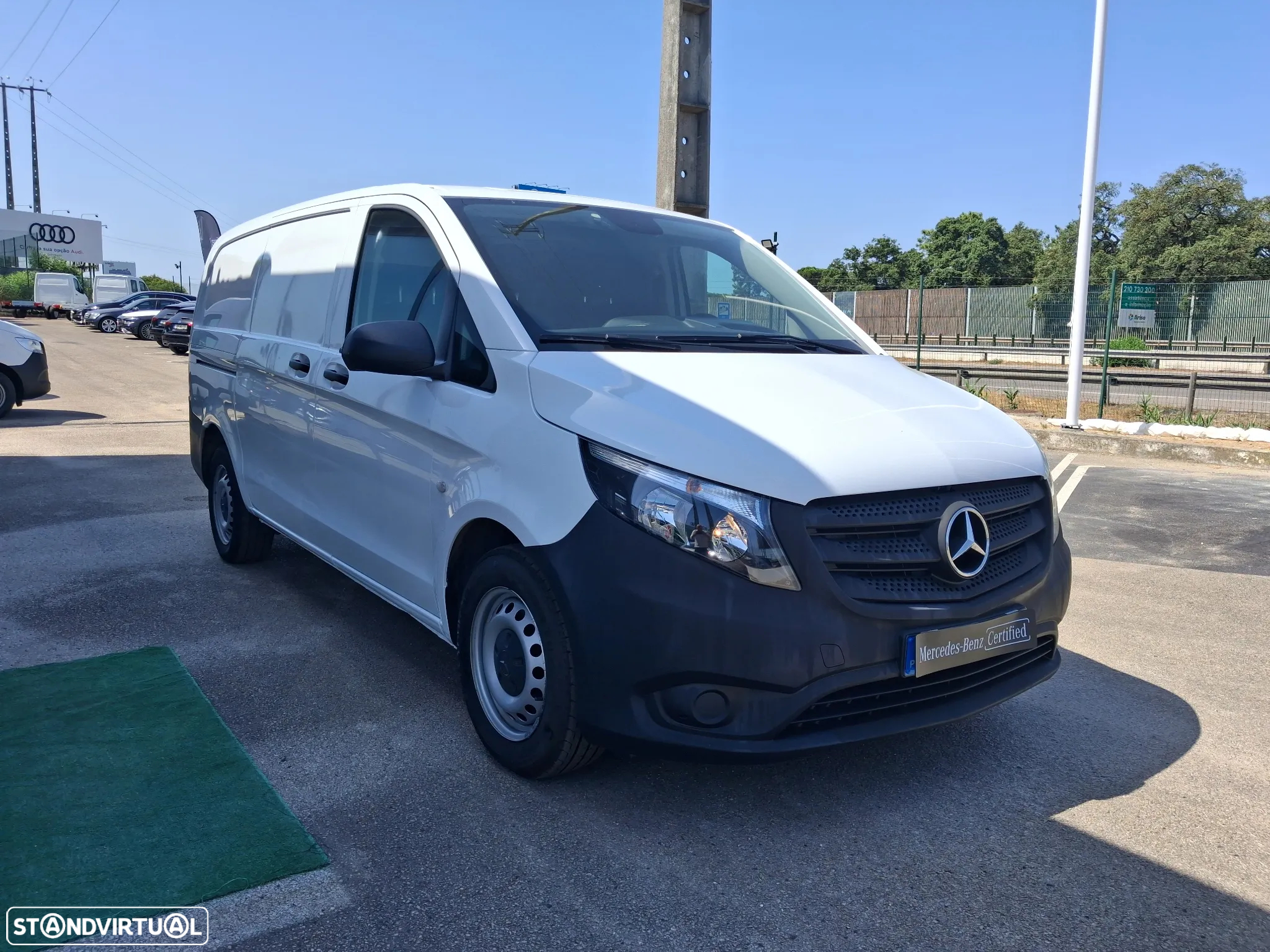 Mercedes-Benz Vito 110 CDI Furgão Standard - 3