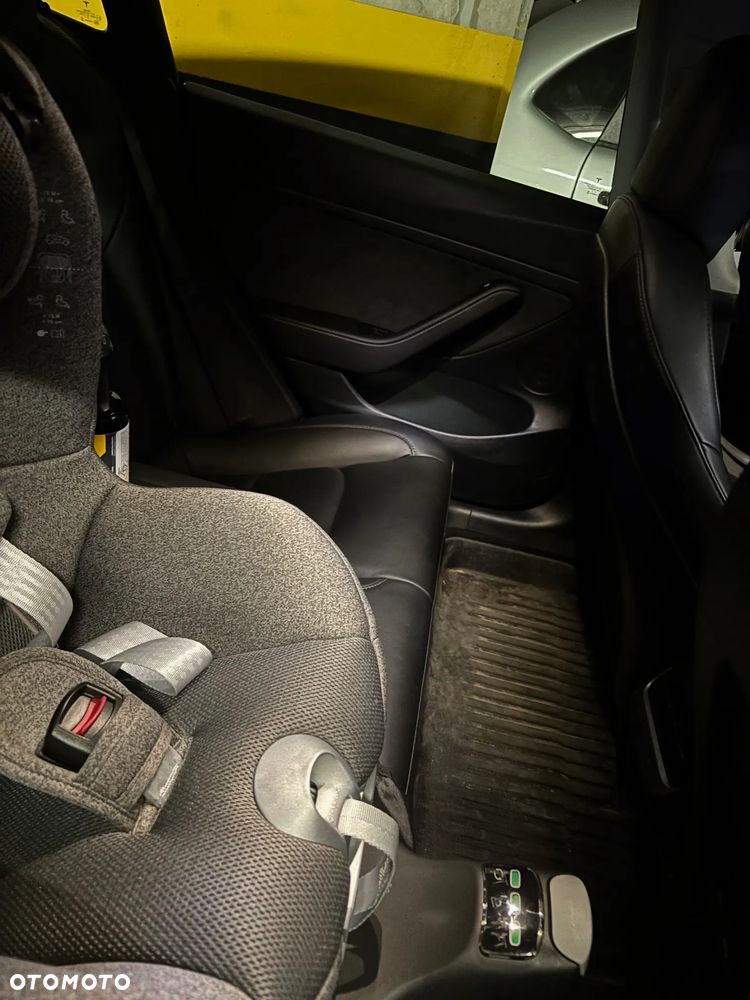 Tesla Model 3 Langstreckenbatterie Allradantrieb Dual Motor - 10