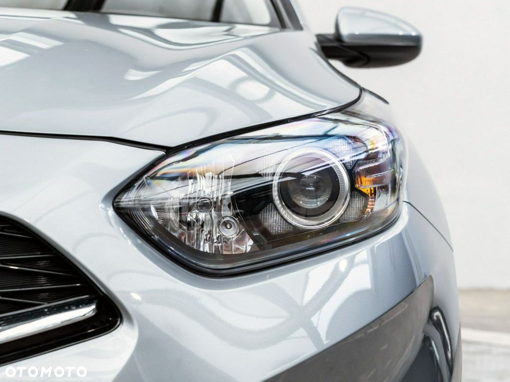 Kia Ceed 1.5 T-GDI M DCT - 9