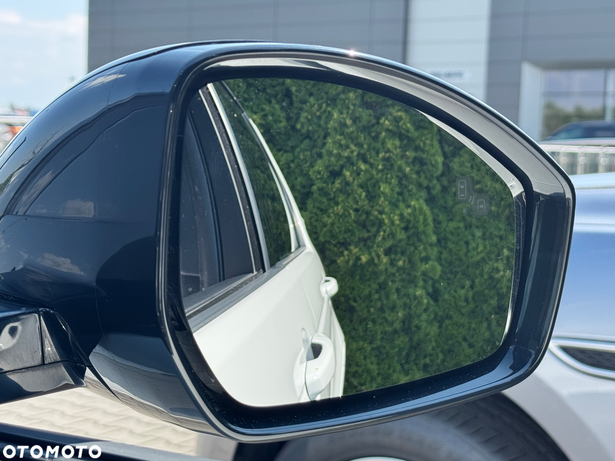 Land Rover Discovery Sport - 30