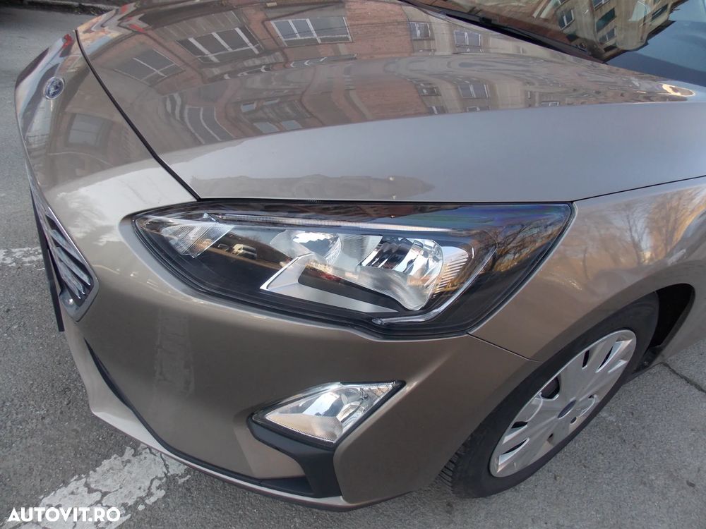 Ford Focus 1.0 EcoBoost Titanium - 5