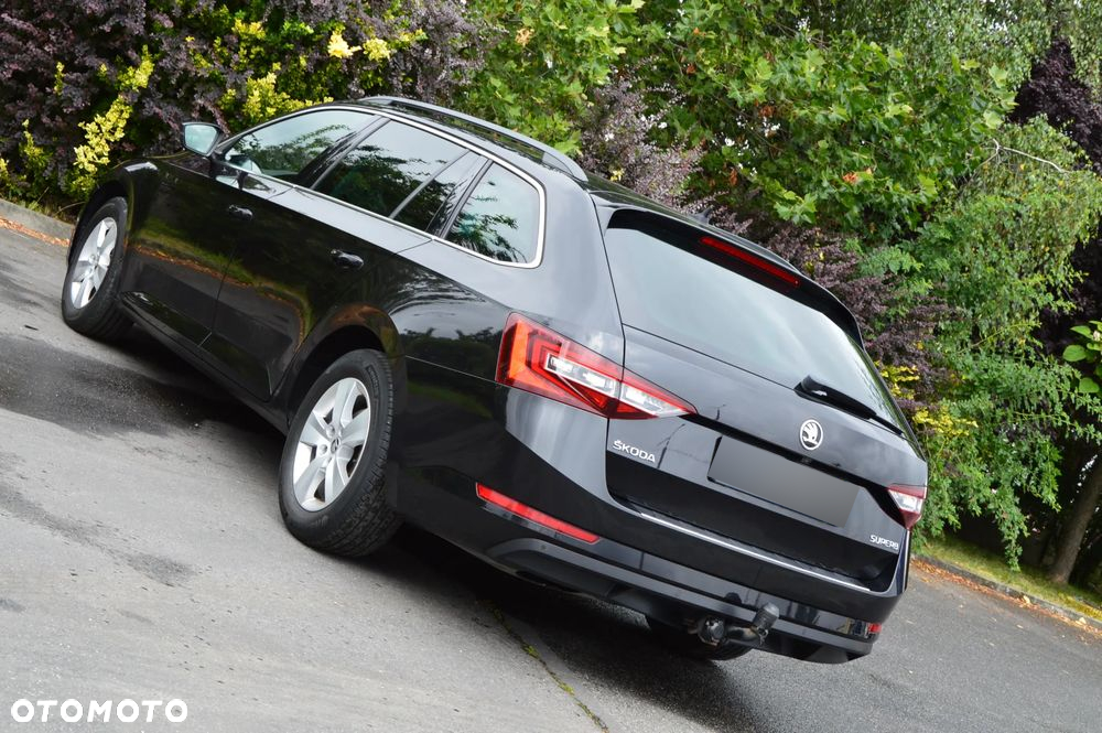 Skoda Superb 1.6 TDI DSG Ambition - 20