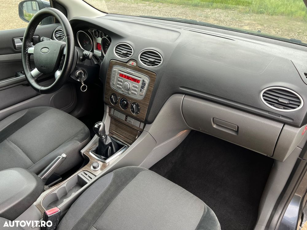 Ford Focus 1.6 TDCi Trend - 14
