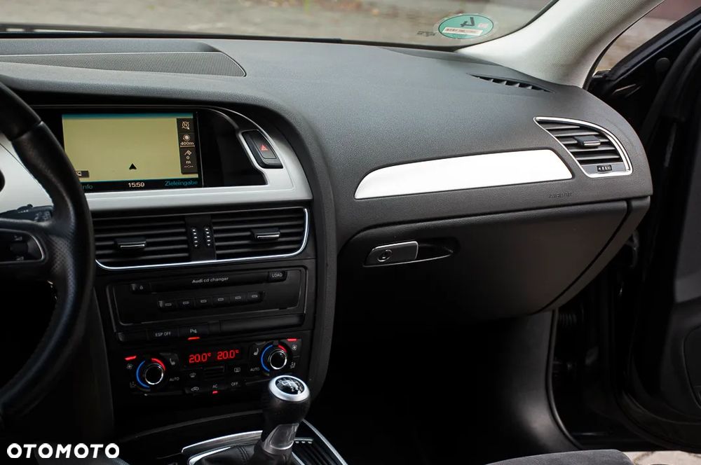 Audi A4 Avant 2.0 TDI - 29
