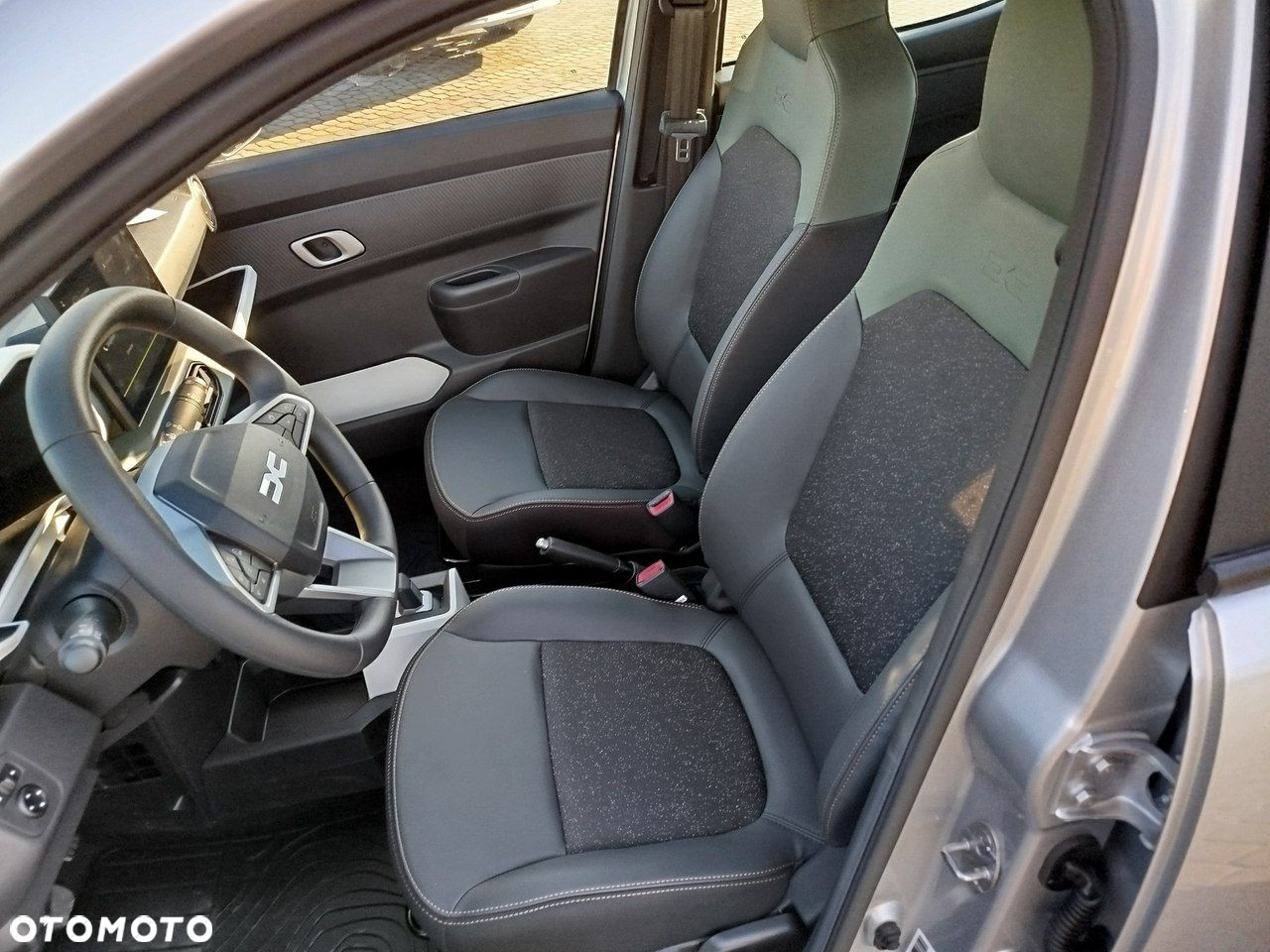 Dacia Spring - 10