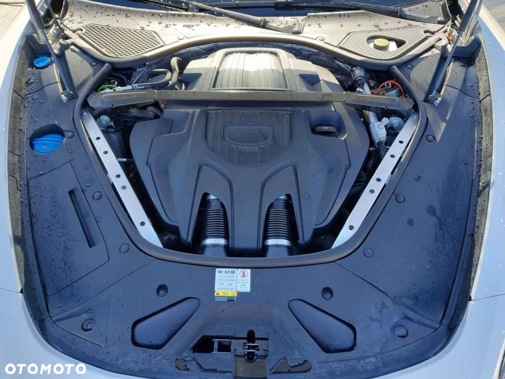 Porsche Panamera - 11