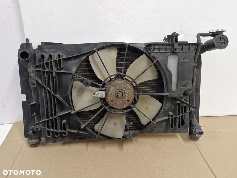 toyota corolla verso 1 i 1.8 vvti wentylator chłodnica wody komplet - 6