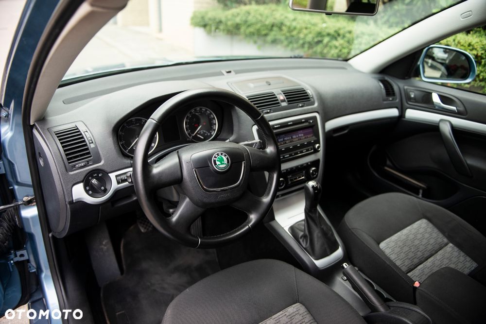 Skoda Octavia 1.6 Active - 16