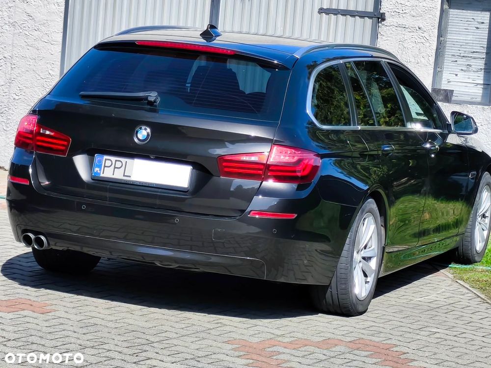 BMW Seria 5 520d xDrive - 9