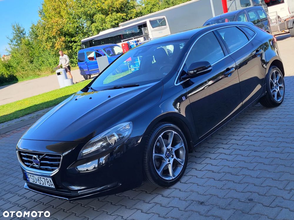 Volvo V40 D2 Drive-E Ocean Race - 13