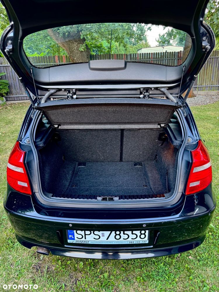 BMW Seria 1 116i - 11