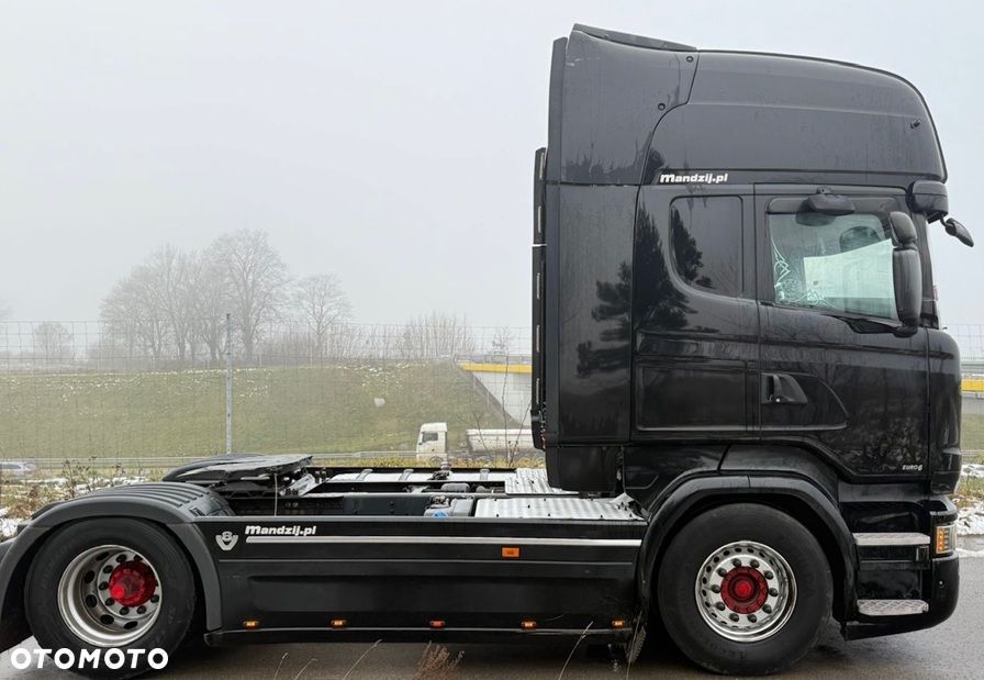 Scania R520 V8 TOPLINE STREAMLINE AUTOMAT RETARDER BEZ EGR FULLSPOJLERY KLIMA WEBASTO XENONY LED LODÓWKA TYŁ NA 4-PODUSZKACH NOWE TACHO!!! SERWISOWANA EURO 6 2015r ŁADNA - 5