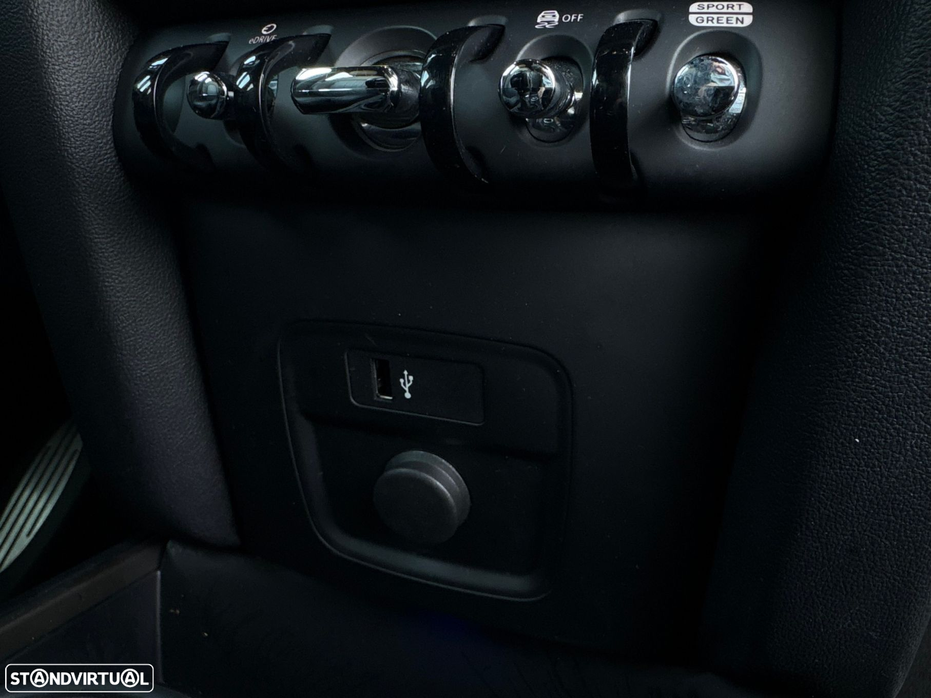 MINI Countryman Cooper SE ALL4 JCW Auto - 33