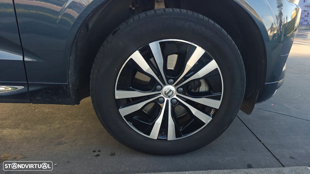 Volvo XC 60 2.0 T6 PHEV Inscription Expression AWD - 26