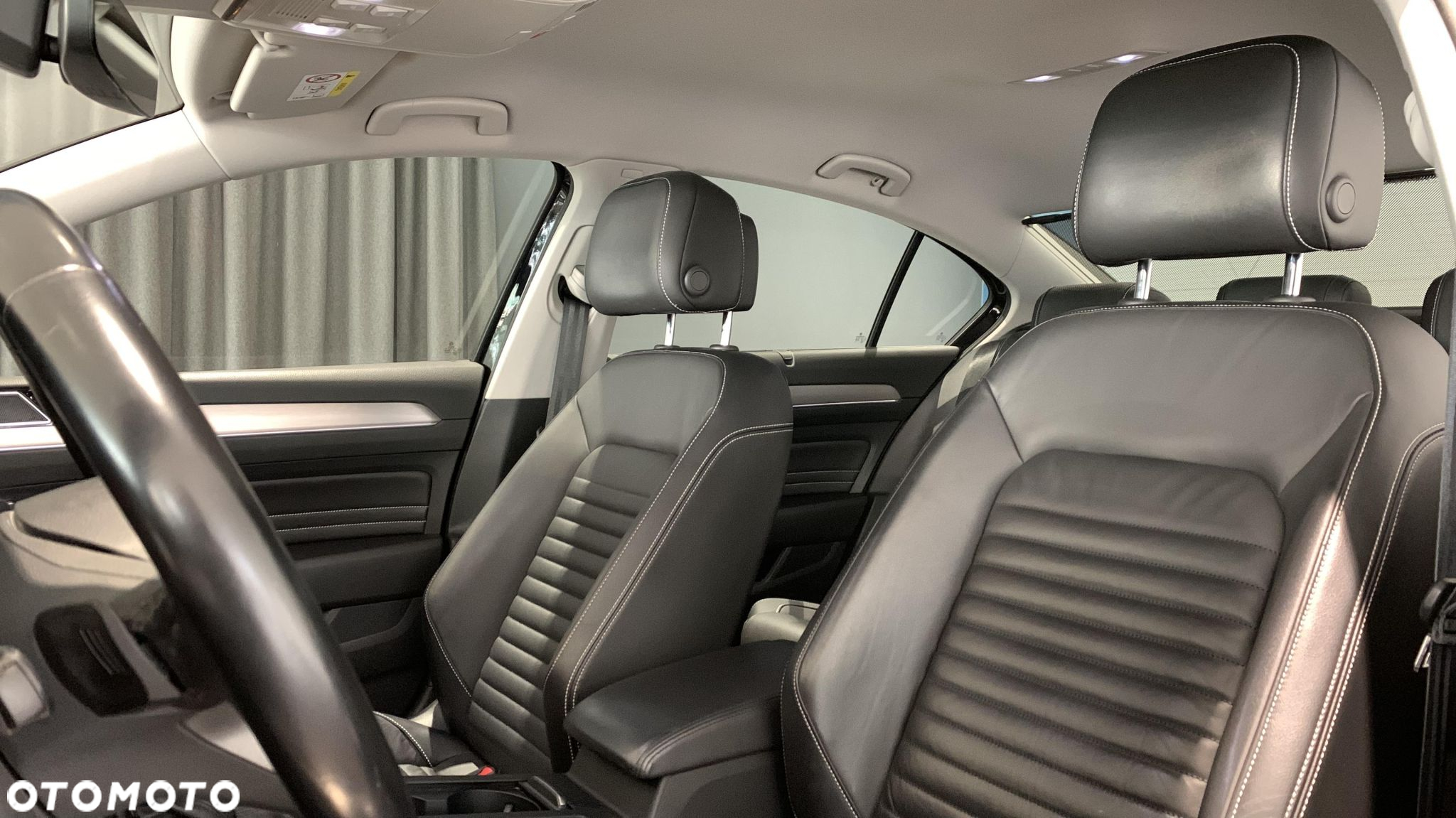 Volkswagen Passat 2.0 TDI 4Mot Elegance DSG - 11