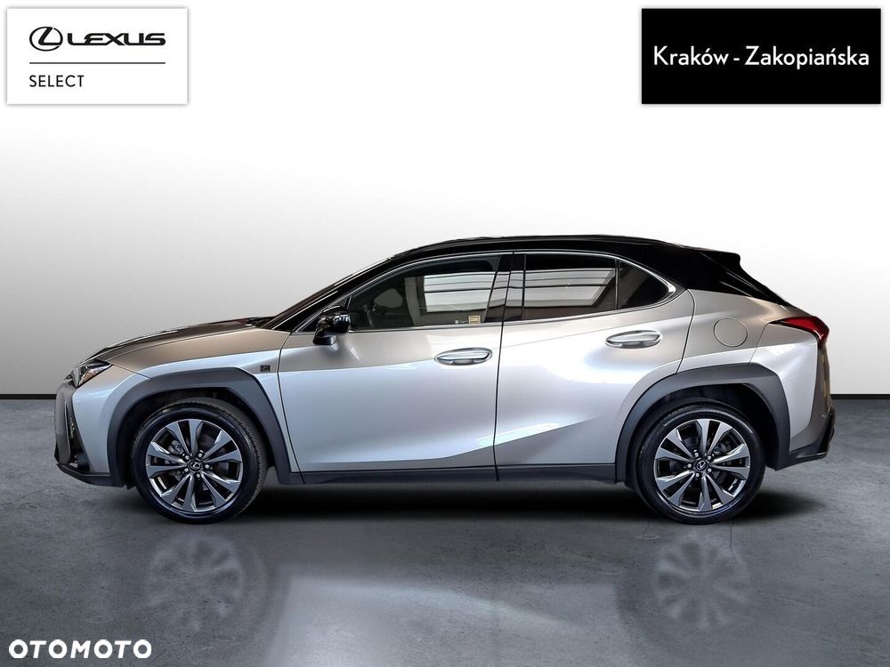 Lexus UX - 5