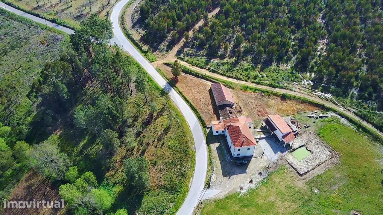 Dois Terrenos em Enxames – Fundão | 11.000m2 com Ruína, Palheiro e Ri - Grande imagem: 2/22