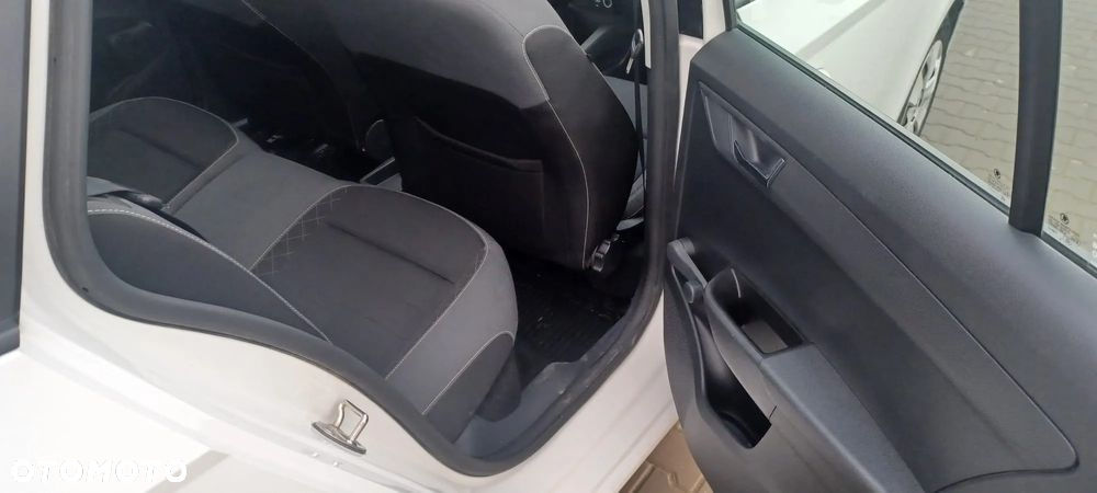 Skoda Fabia 1.0 TSI Active - 11