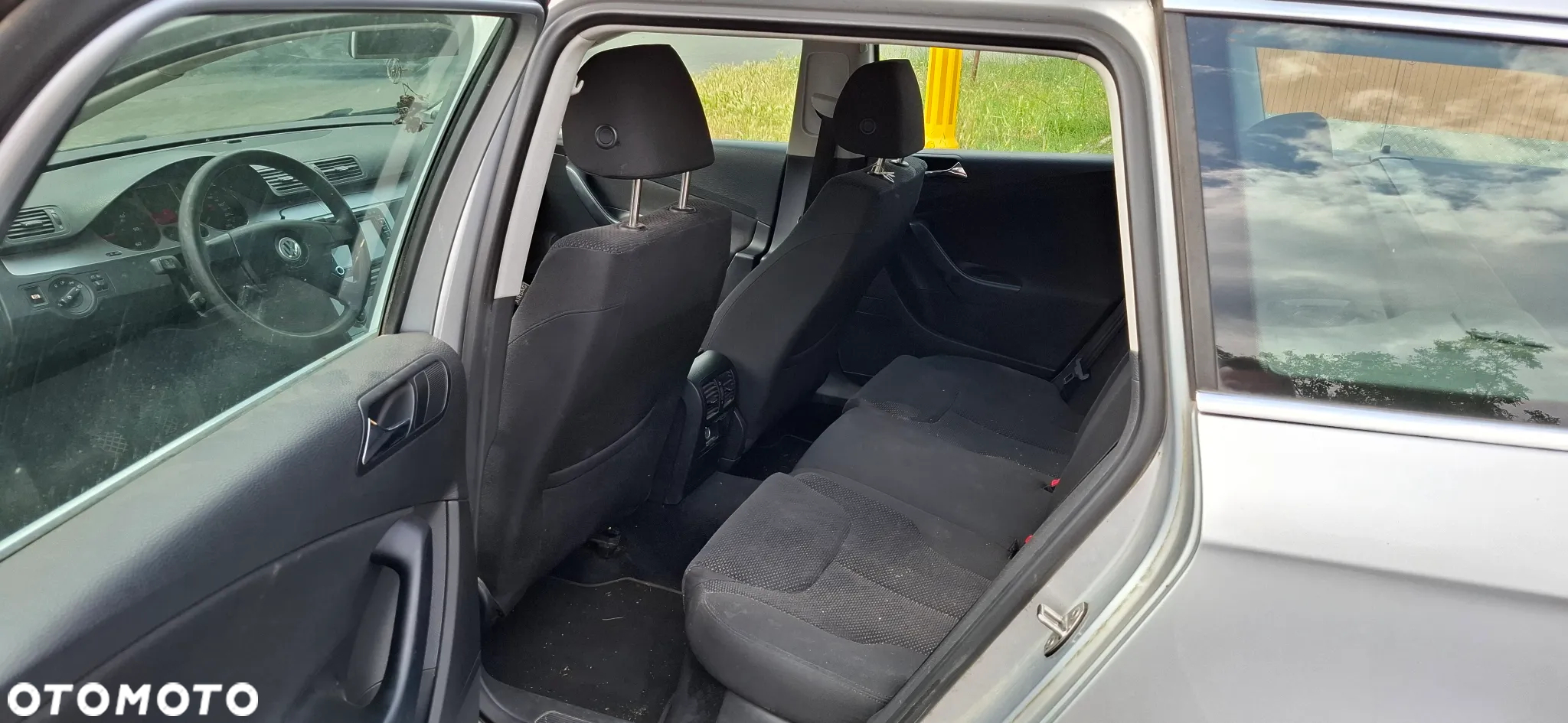 Volkswagen Passat 2.0 TDI DPF Comfortline - 11