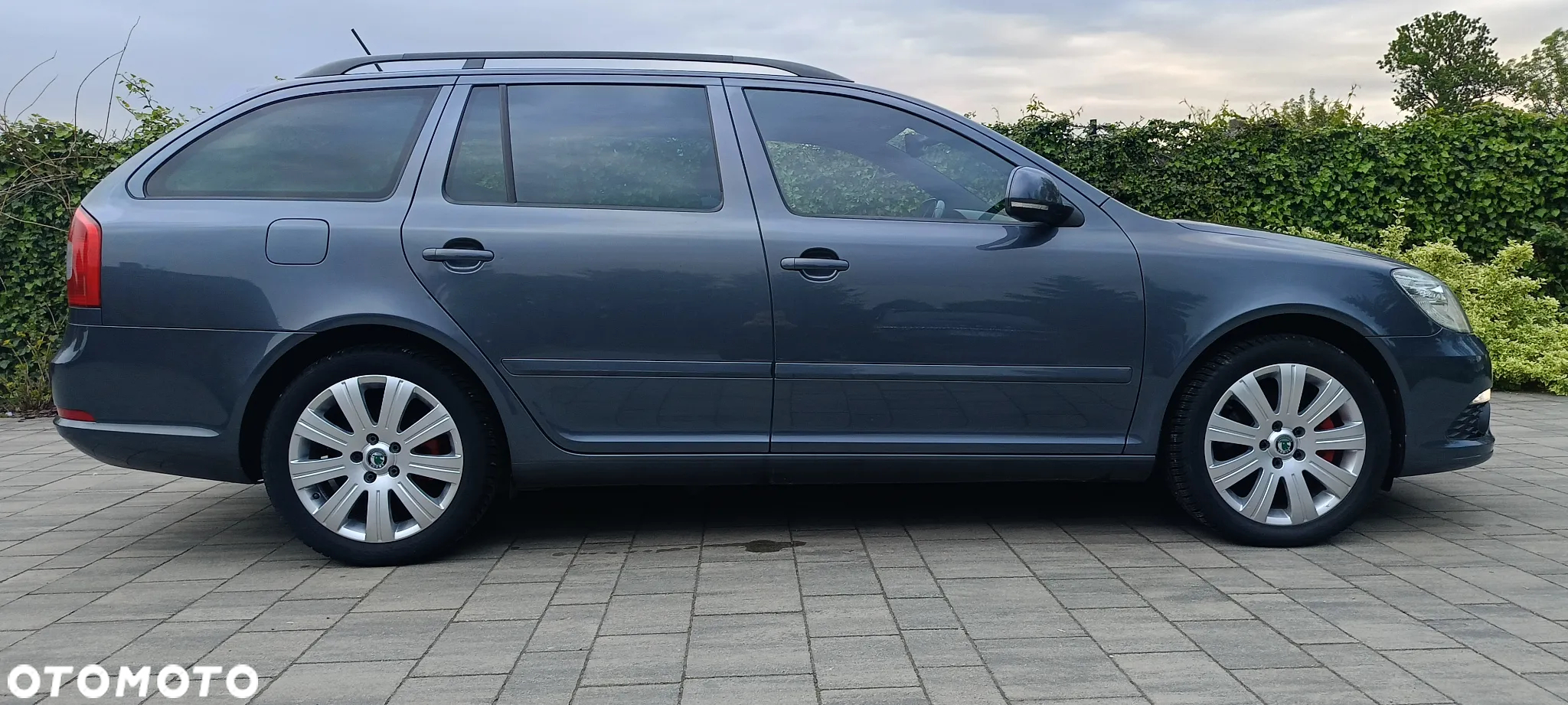 Skoda Octavia 2.0 TFSI RS DSG - 2