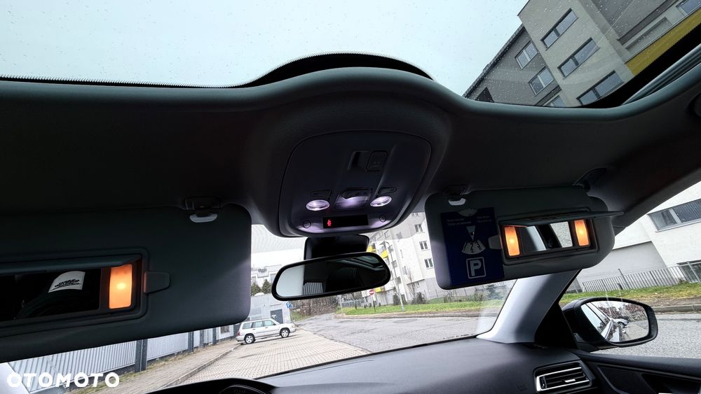 Peugeot 308 PureTech 130 GPF Black Edition - 40