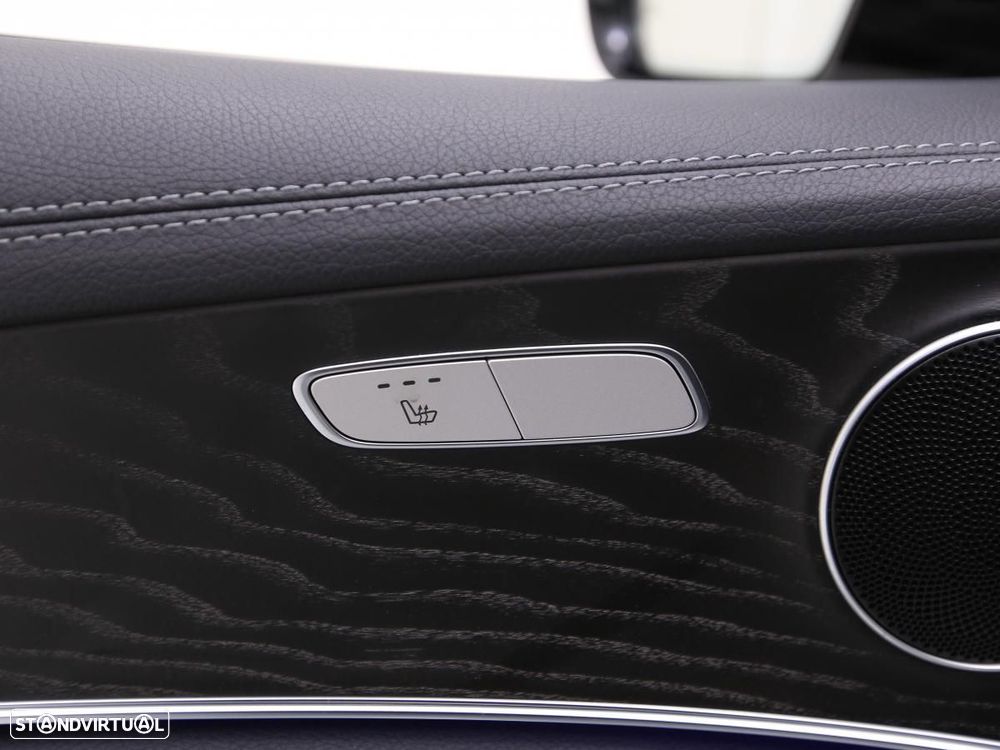 Mercedes-Benz E 300 de AMG Line - 16