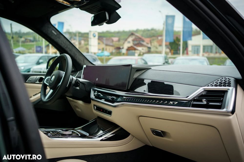 BMW X7 - 7