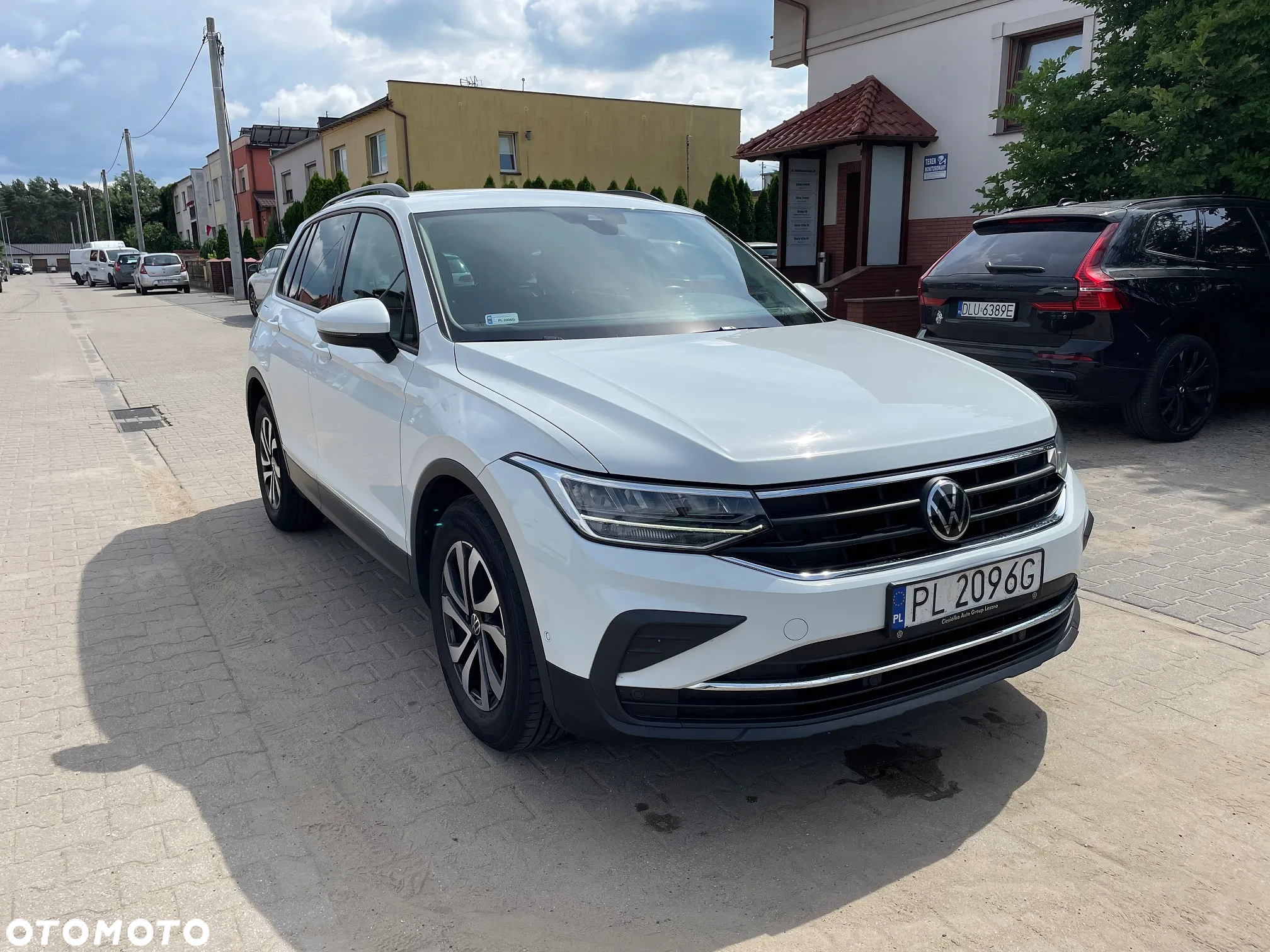 Volkswagen Tiguan - 2