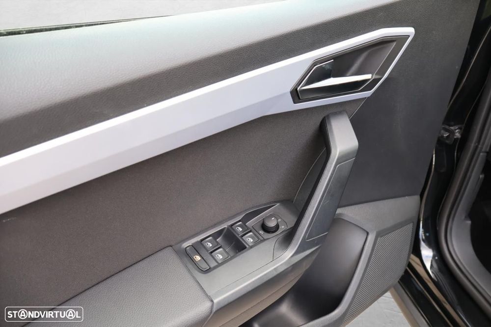 SEAT Arona 1.0 TSI FR - 13