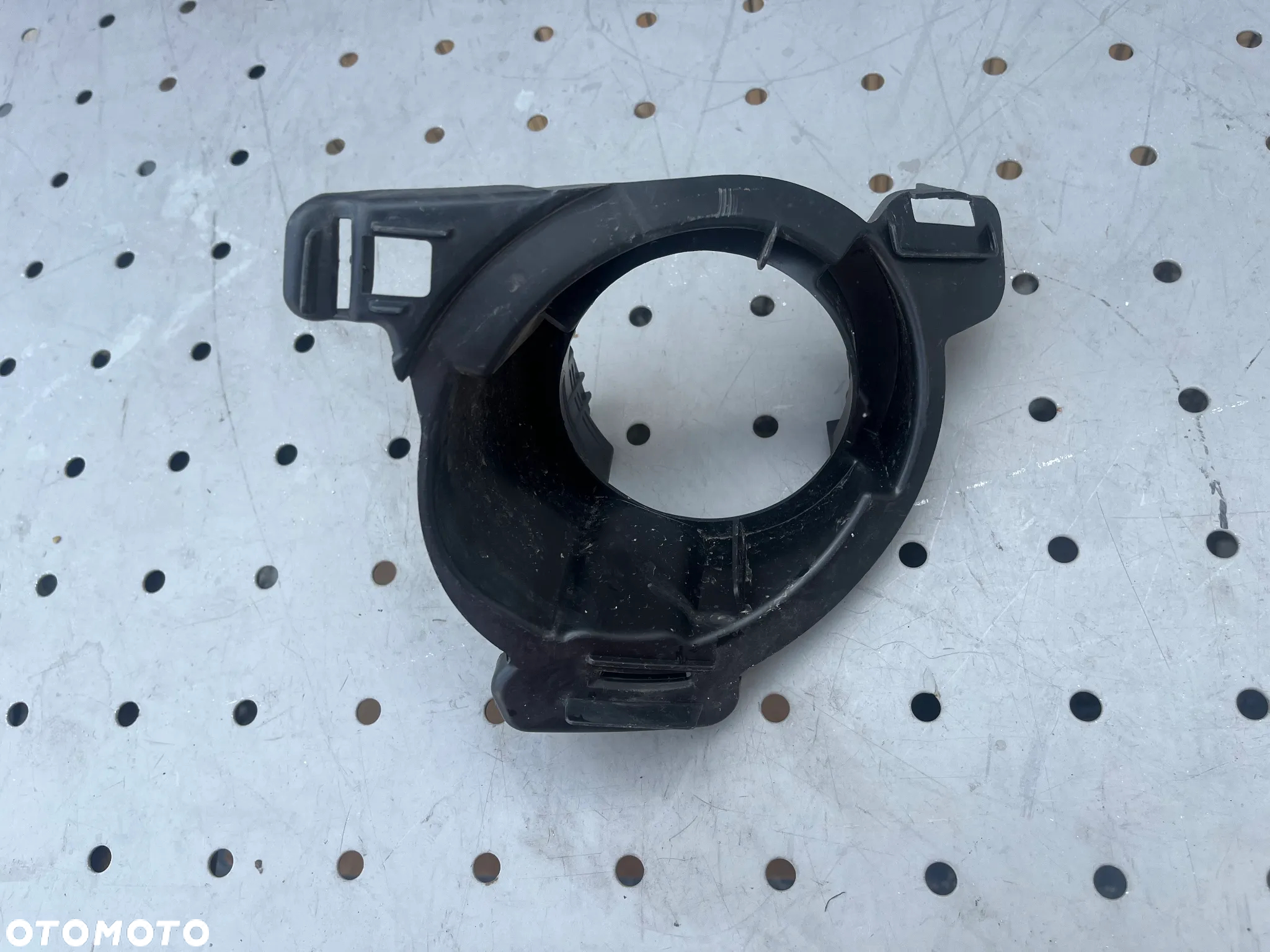 Dacia Docker mocowanie halogenu 299117817R - 2