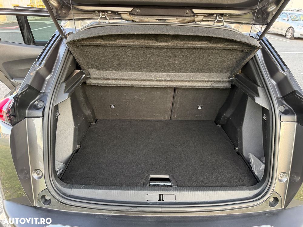 Peugeot 2008 1.5 BlueHDI EAT8 STT Allure Pack - 36