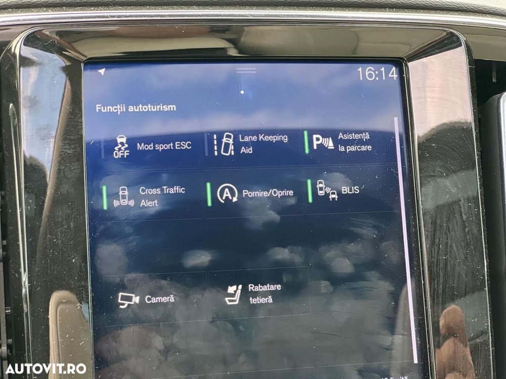 Volvo XC 40 T5 AWD Momentum Pro - 29