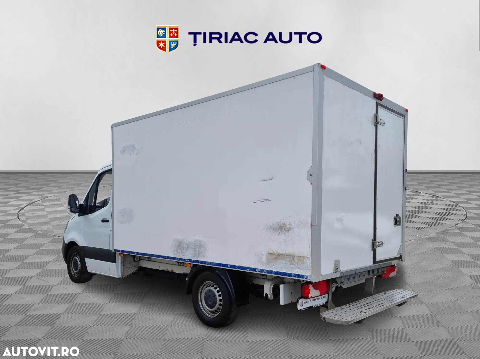 Mercedes-Benz Sprinter - 3
