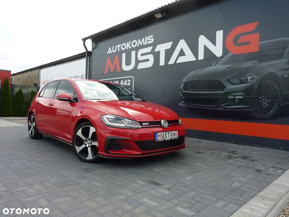 Volkswagen Golf - 40