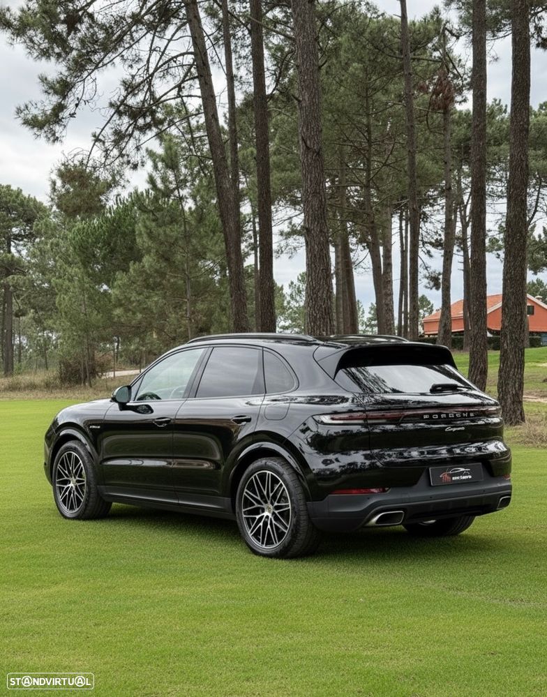 Porsche Cayenne E-Hybrid - 4