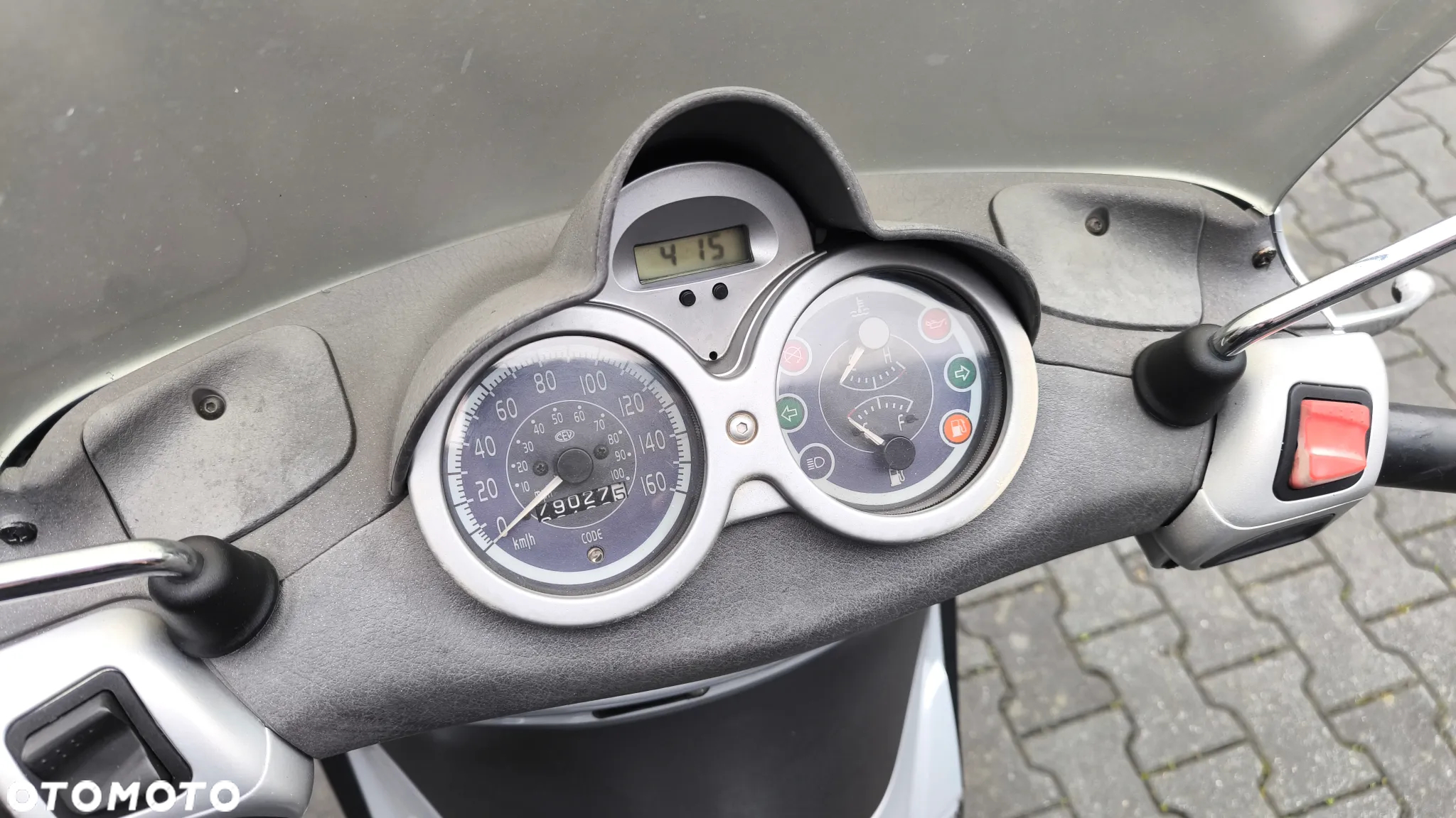 Piaggio Beverly - 9