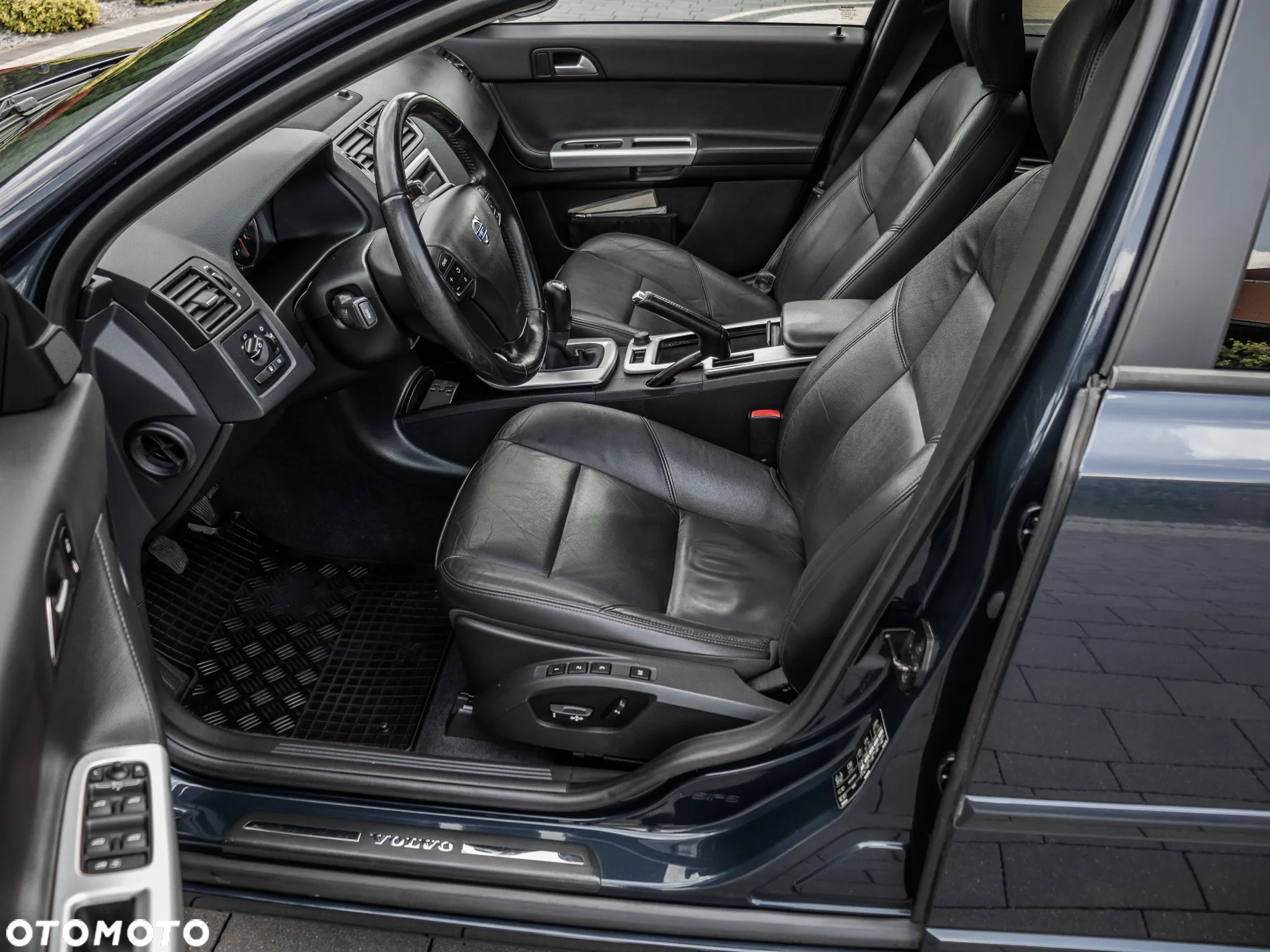 Volvo V50 D3 Summum - 13