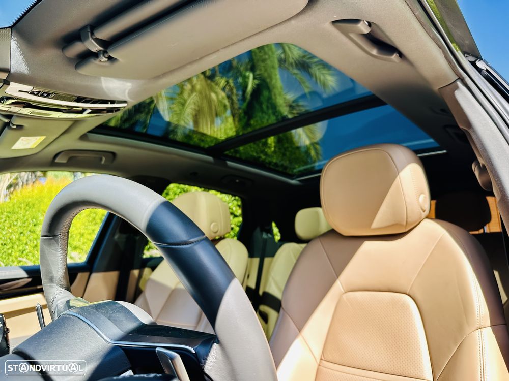 Porsche Cayenne - 31