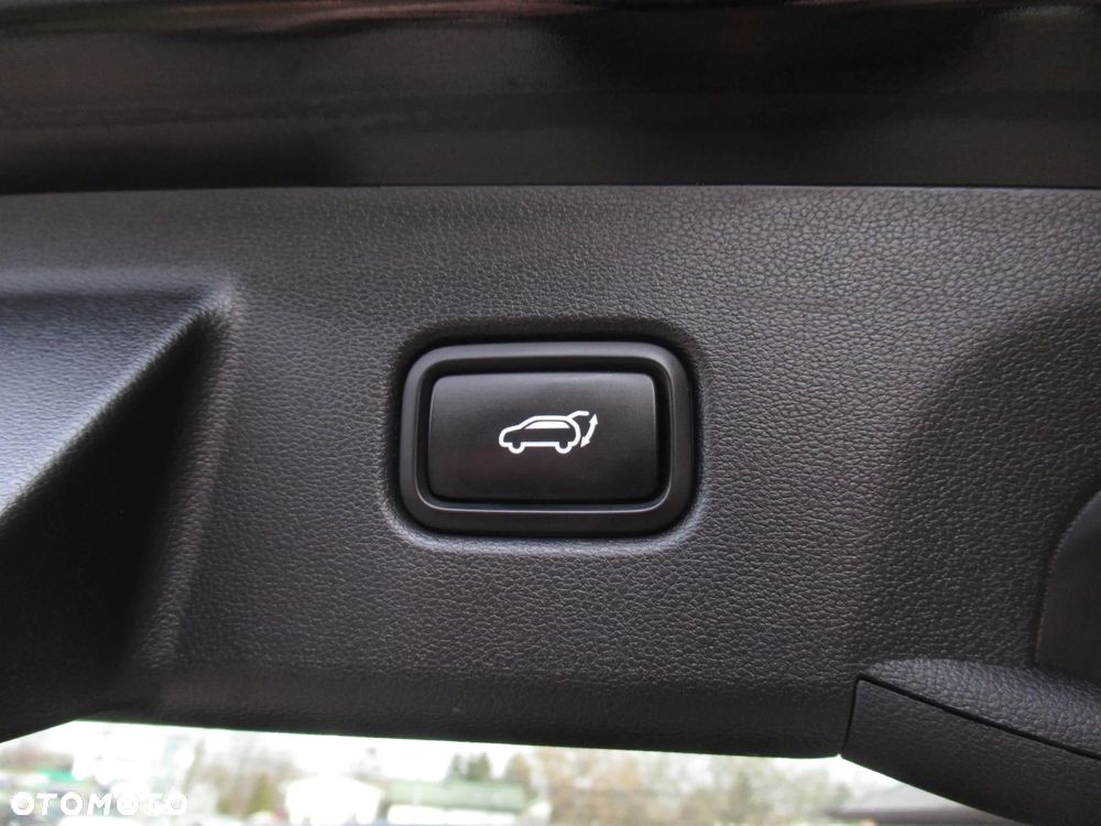 Hyundai Tucson 1.6 T-GDi HEV Executive 2WD - 37