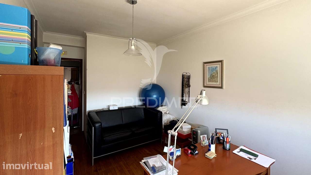 Apartamento T4 com garagem dupla e três varandas no Entroncamento - Grande imagem: 5/26