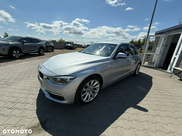 BMW Seria 3 330e Luxury Line sport - 9