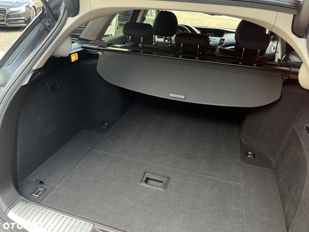 Honda Accord 2.0 Executive - 12