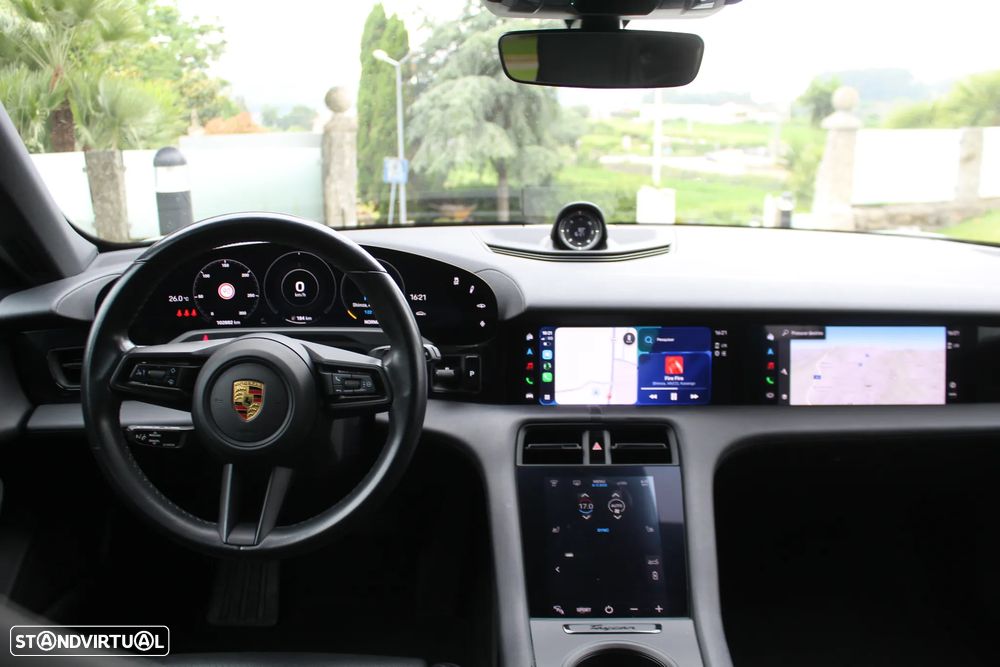 Porsche Taycan Cross Turismo 4 - 30