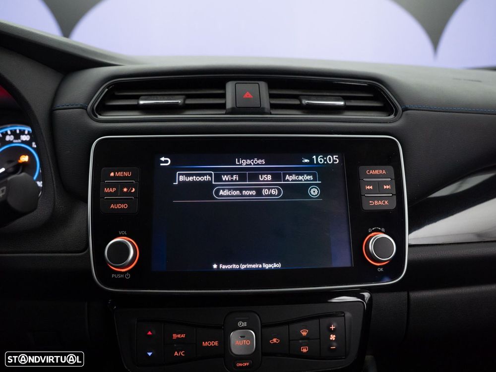 Nissan Leaf N-Connecta - 32