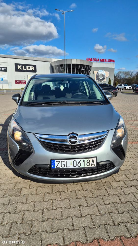 Opel Zafira - 2
