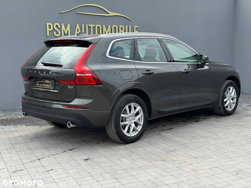 Volvo XC 60 D4 Momentum Pro - 4