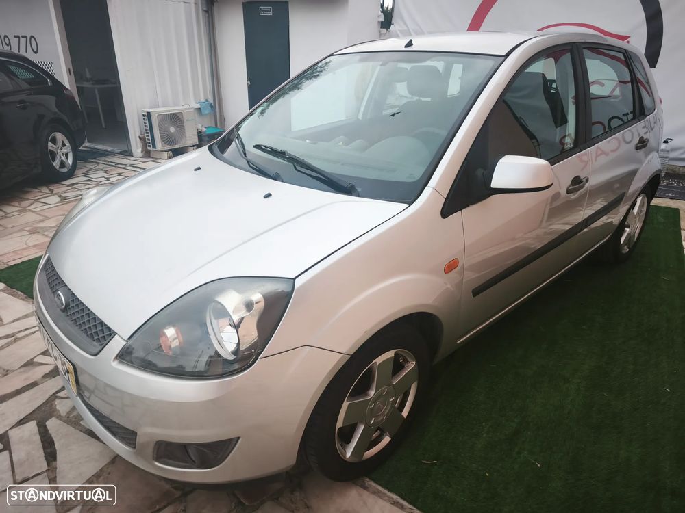 Ford Fiesta 1.25 Trend - 17